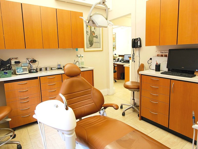 A second treatment room at Upper West Side Dentist